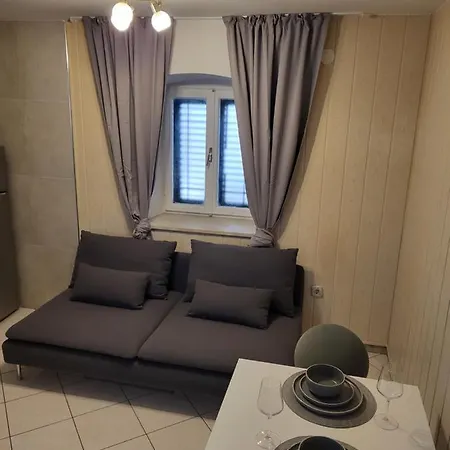 Apartment Old Town Sedlar *